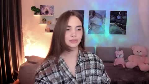 Tessa online show from April 13, 8:36 pm