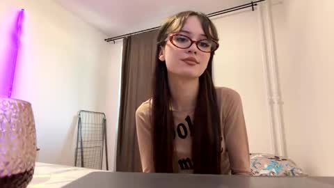 Snapshot of mellisa999 chatting on May 16, 3:44 pm mellisa999 online show from May 16, 3:44 pm