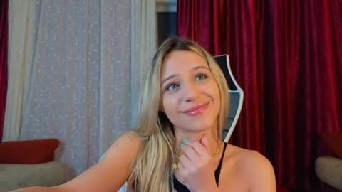 Snapshot of mellisakim chatting on June 25, 2:33 am Mellisa online show from June 25, 2:33 am