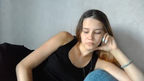 Snapshot of mellisamaxwell chatting on August 2, 6:45 am Mellisa online show from August 2, 6:45 am