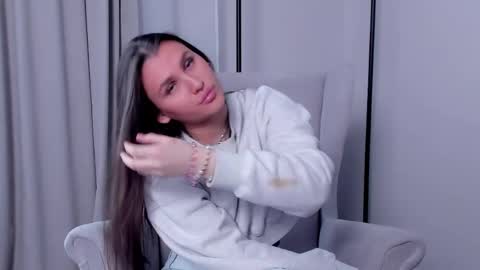 Lia online show from April 8, 11:21 am