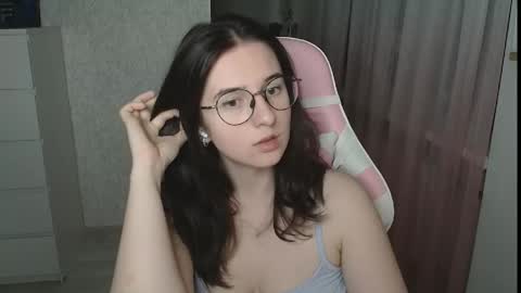 Snapshot of mellonmayre chatting on May 23, 8:24 pm mellonmayre online show from May 23, 8:24 pm
