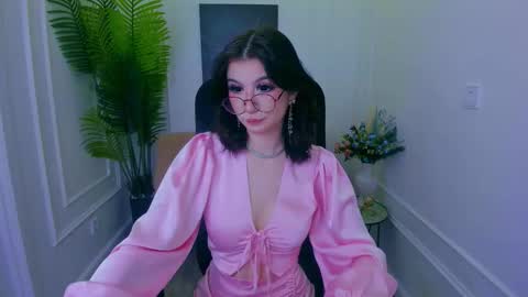 Snapshot of mellsawertyq chatting on November 12, 11:32 am mellsawertyq online show from November 12, 11:32 am