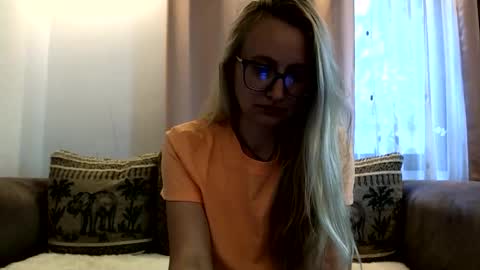 Melly online show from June 10, 6:45 am