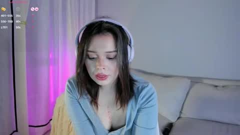 Snapshot of melmean chatting on November 7, 3:23 pm Mel online show from November 7, 3:23 pm