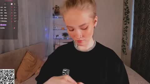 melodievejar online show from June 5, 4:41 am