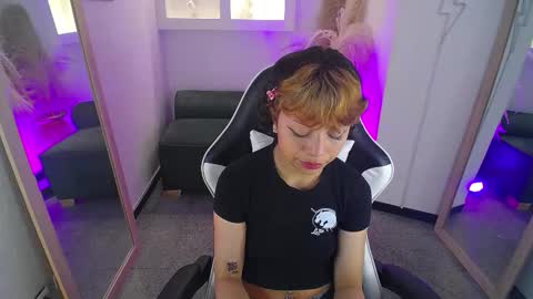 melody701583as online show from March 11, 12:22 pm