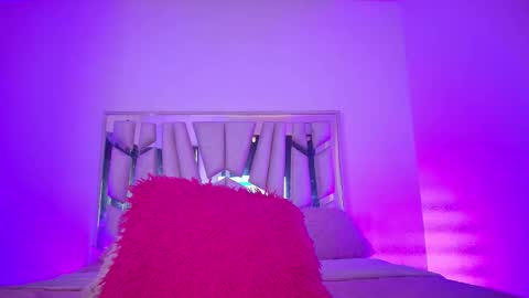    online show from February 12, 8:15 pm