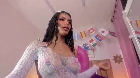 Snapshot of melody_ebonny chatting on July 16, 12:55 pm melody_ebonny online show from July 16, 12:55 pm