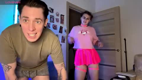 Snapshot of melody_song chatting on October 31, 10:05 am melody_song online show from October 31, 10:05 am