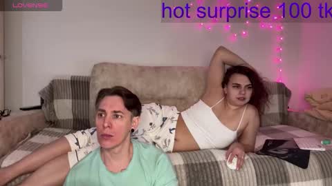 melody_song online show from March 12, 6:41 am