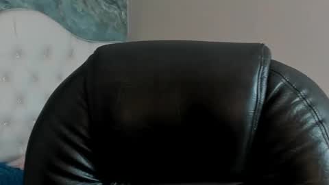 Snapshot of melody_suarez chatting on February 8, 8:31 am MELODY online show from February 8, 8:31 am