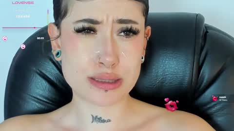 Snapshot of melody_suarez chatting on March 5, 10:54 pm MELODY online show from March 5, 10:54 pm