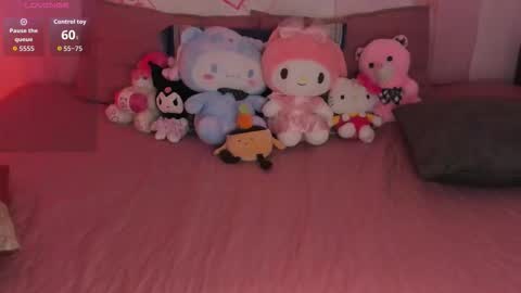 Snapshot of melody_suarez chatting on December 18, 10:38 pm MELODY online show from December 18, 10:38 pm