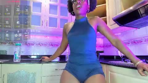     online show from August 3, 8:45 pm