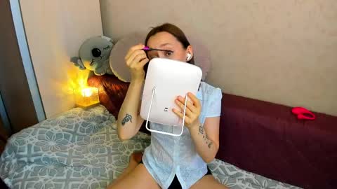Kaylie online show from May 30, 3:25 am