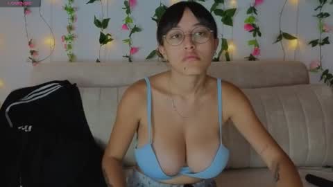 Snapshot of melodywinxxx chatting on September 16, 11:11 am Melody Winx online show from September 16, 11:11 am