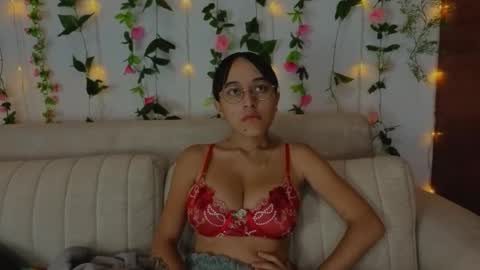 Snapshot of melodywinxxx chatting on September 30, 10:53 am Melody Winx online show from September 30, 10:53 am