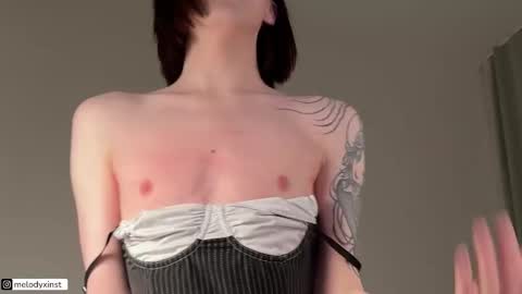 Snapshot of melodyxlove chatting on November 12, 7:20 am Melody 3 - online show from November 12, 7:20 am