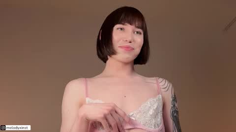 Snapshot of melodyxlove chatting on December 2, 7:03 am Melody 3 - online show from December 2, 7:03 am