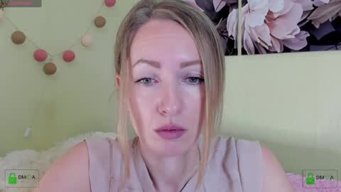 Melody My schedule this week  Wednesday Thursday Sunday online show from December 4, 3:43 pm