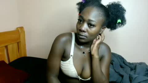 Snapshot of melrose_nadia chatting on June 14, 10:56 pm mel online show from June 14, 10:56 pm