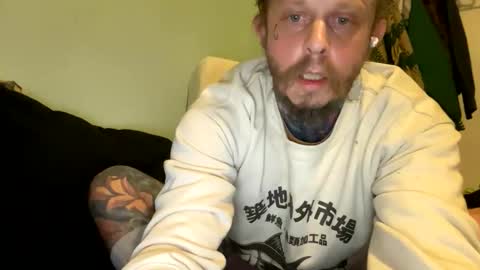 Snapshot of melt13 chatting on March 8, 5:55 am melt13 online show from March 8, 5:55 am