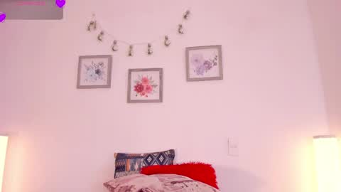    online show from May 21, 12:23 pm