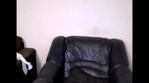 Snapshot of memyself8 chatting on January 4, 5:26 pm memyself8 online show from January 4, 5:26 pm