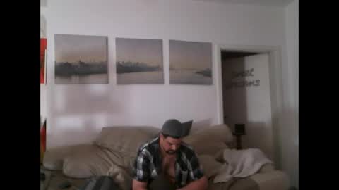 Snapshot of menace2dennis chatting on February 27, 8:14 am Dennis2Menace online show from February 27, 8:14 am