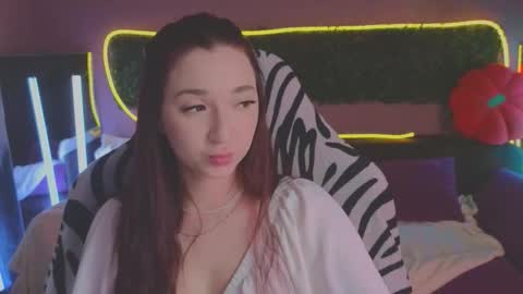 Snapshot of mencialo chatting on November 8, 2:23 am Mencialo online show from November 8, 2:23 am