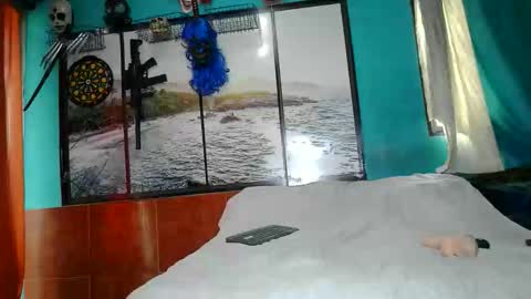 menesis888moon online show from December 19, 6:59 pm