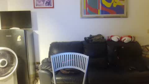 Snapshot of menformen1929 chatting on June 15, 9:06 pm menformen1929 online show from June 15, 9:06 pm