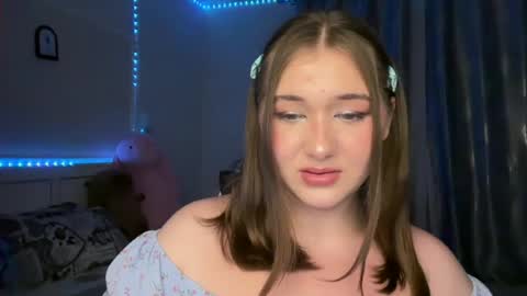 Kitten online show from July 10, 6:32 pm