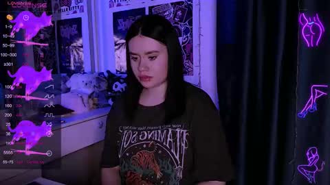 Snapshot of meow_marie chatting on February 3, 3:26 am meow marie online show from February 3, 3:26 am