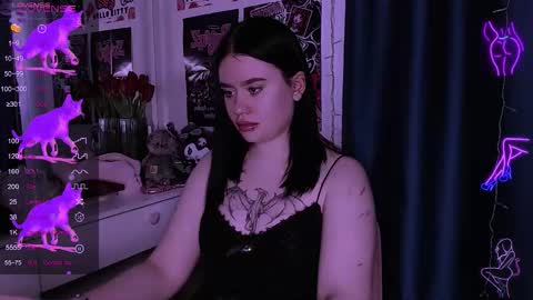 Snapshot of meow_marie chatting on February 17, 6:10 am meow marie online show from February 17, 6:10 am