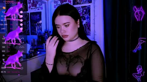 Snapshot of meow_marie chatting on April 12, 12:37 am meow marie online show from April 12, 12:37 am