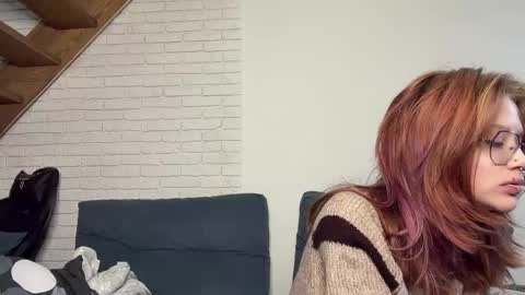 Snapshot of meowakira chatting on May 4, 6:53 am Akira online show from May 4, 6:53 am