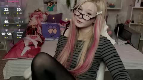 MeowkaKitty online show from May 2, 1:43 am