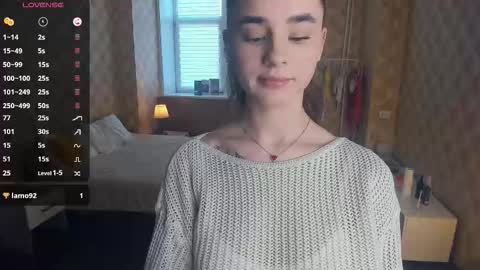 Snapshot of meoww_meows chatting on November 16, 8:53 am Julie online show from November 16, 8:53 am