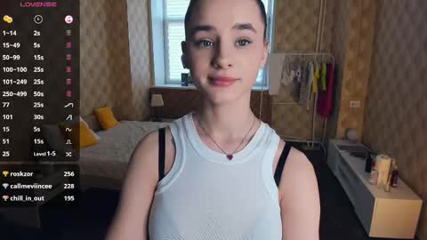 Snapshot of meoww_meows chatting on November 23, 9:31 am Julie online show from November 23, 9:31 am