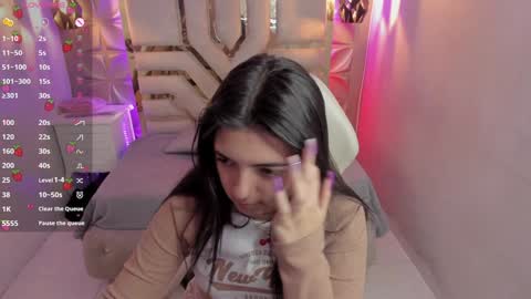    online show from January 22, 7:45 pm