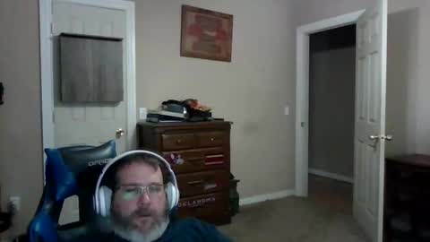 Snapshot of mercer1977 chatting on January 5, 5:27 pm mercer1977 online show from January 5, 5:27 pm