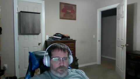 Snapshot of mercer1977 chatting on February 28, 11:00 am mercer1977 online show from February 28, 11:00 am