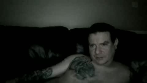 Snapshot of mercher627021 chatting on October 17, 8:44 pm ezio online show from October 17, 8:44 pm