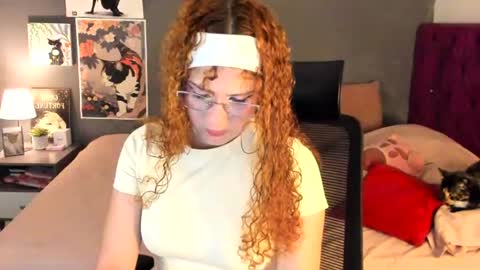 Snapshot of meridaxbrave_ chatting on July 4, 3:13 am laura 3 i am independent model online show from July 4, 3:13 am