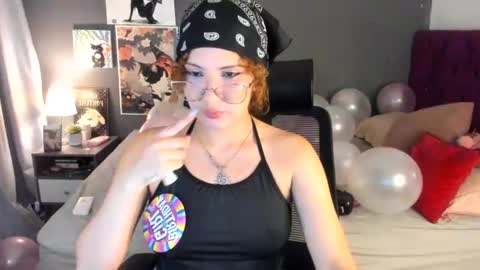 Snapshot of meridaxbrave_ chatting on July 14, 2:27 am laura 3 i am independent model online show from July 14, 2:27 am
