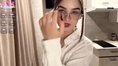 Rina online show from October 31, 6:09 pm