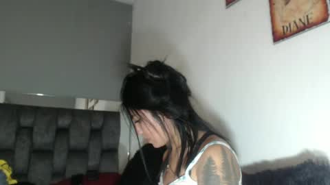 Snapshot of merlina_t chatting on June 26, 11:09 pm merlina_t online show from June 26, 11:09 pm