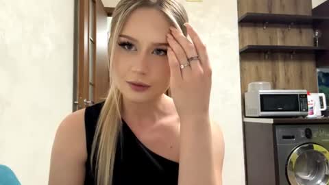 Stefani online show from June 28, 1:28 pm